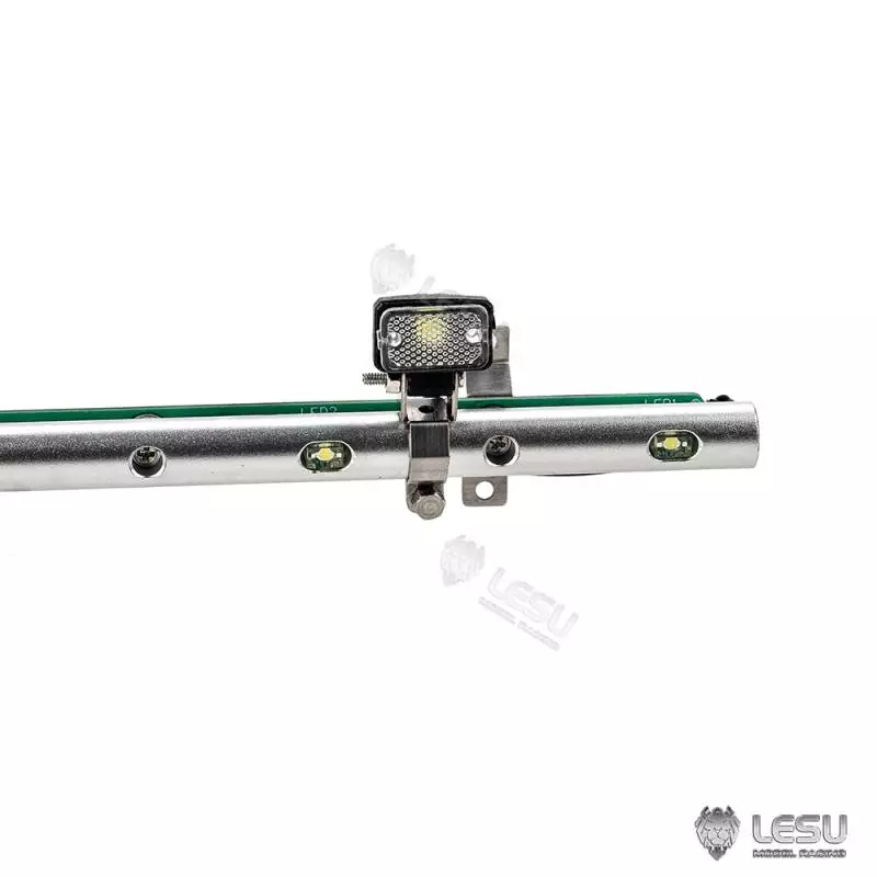 Barre de leds avec veilleuses et 2 projecteurs pour dos de cabine de camion RC 1/14 - LESU S-1321