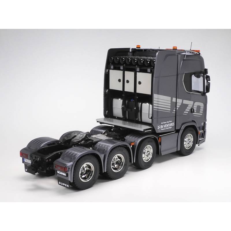 Tamiya 1/14 RC Truck Scania 770 S V8 Heavy Tractor 8x4/4 56376 with body painted in TS38 Gun Metal 56376