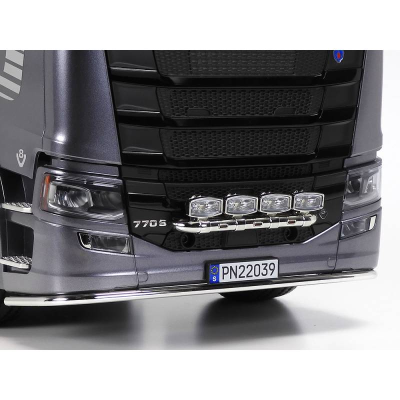 Tamiya 1/14 RC Truck Scania 770 S V8 Heavy Tractor 8x4/4 56376 with body painted in TS38 Gun Metal 56376