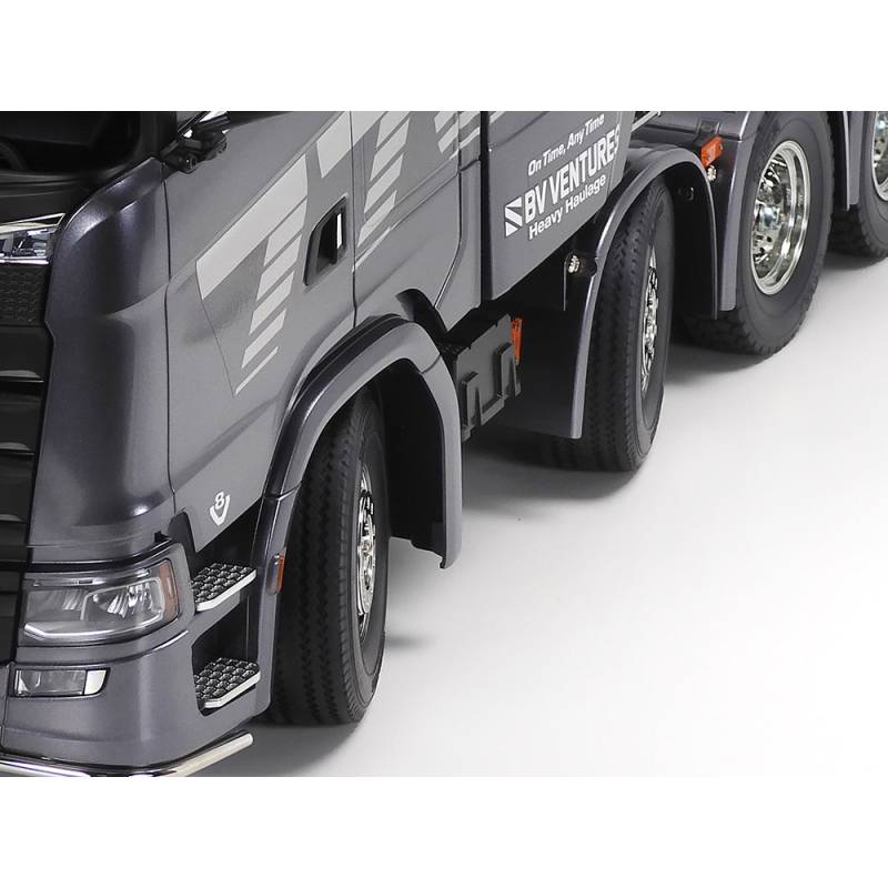 Tamiya 1/14 RC Truck Scania 770 S V8 Heavy Tractor 8x4/4 56376 with body painted in TS38 Gun Metal 56376