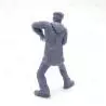 1 Figurine de marin pêcheur debout tirant un bout 1/25