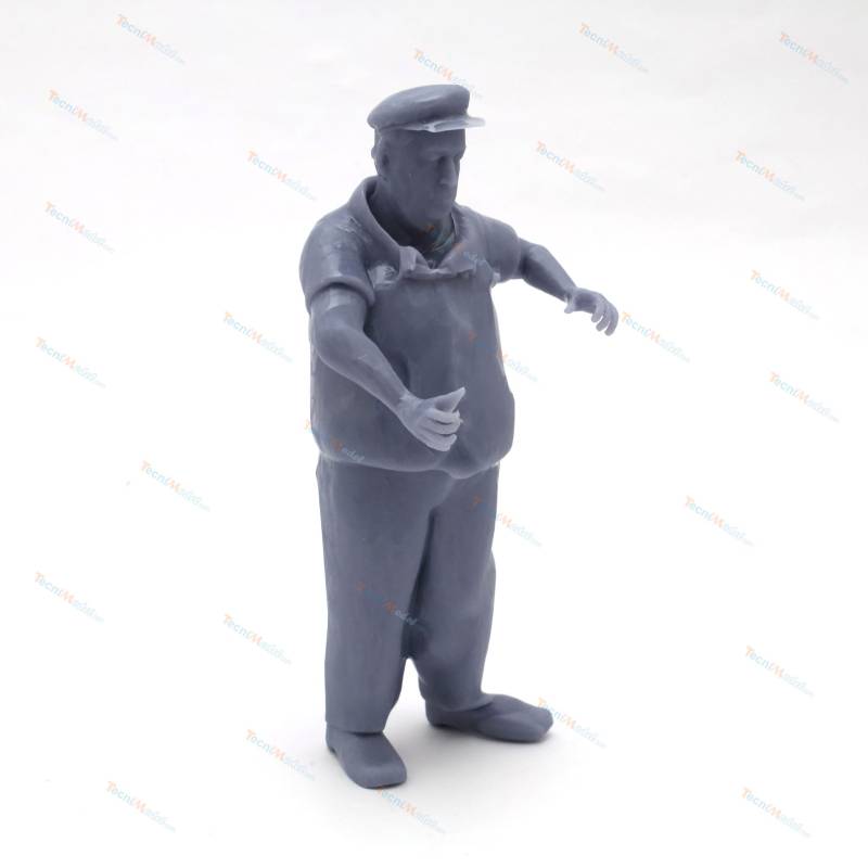 1 1/25 sailor figure at the helm