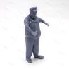 1 Figure de marin à la barre 1/30