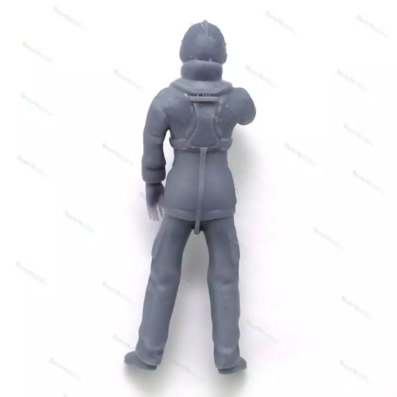 1 Figurine d'équipier SNSM debout qui pointe du doigt 1/15