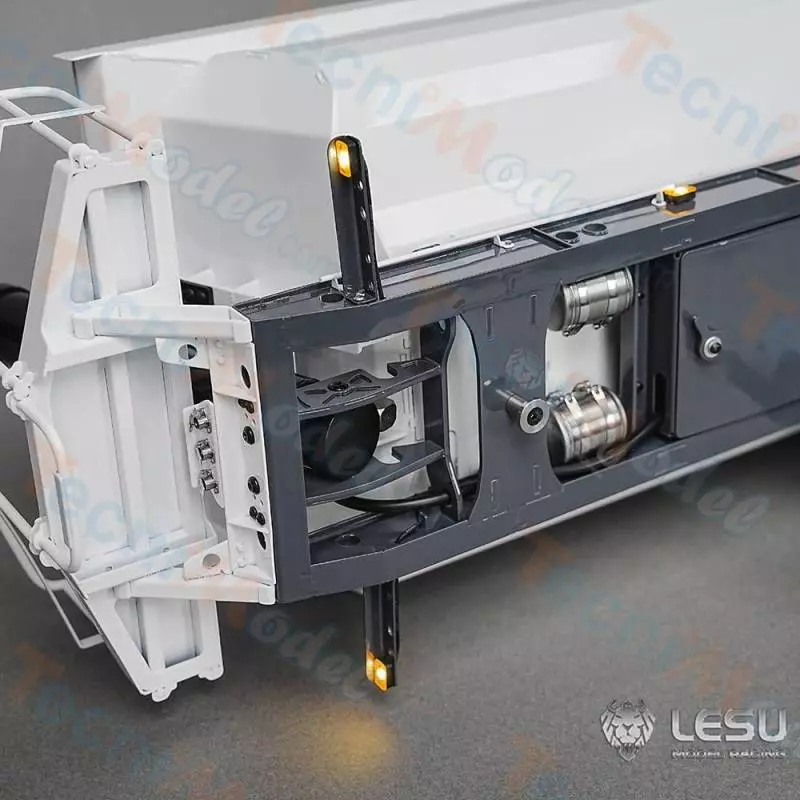 Semi-remorque benne LESU 3 essieux à roues larges avec levage hydraulique 1/14 - LESU LS-A0069