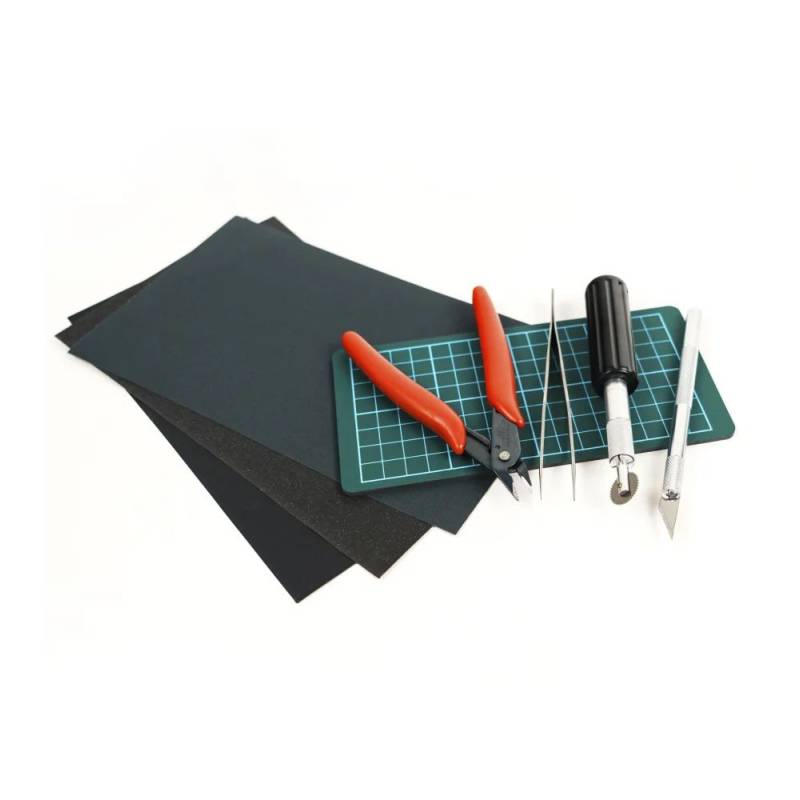 Modeling tool set for plastic and wood