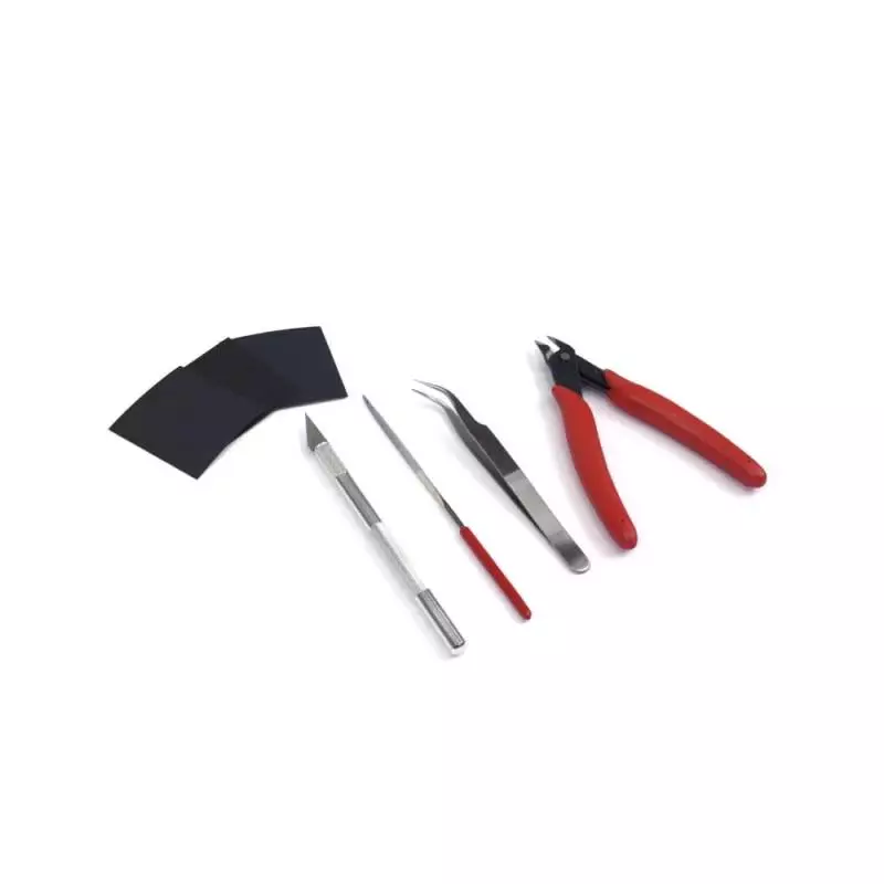 Lot d'outils essentiels pour maquettes plastiques - 27050-P