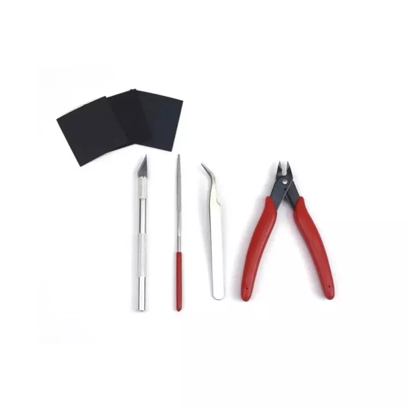 Lot d'outils essentiels pour maquettes plastiques - 27050-P