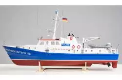 Police boat W-3 1/25 scale with fittings - RoMarin by Krick Ro1000