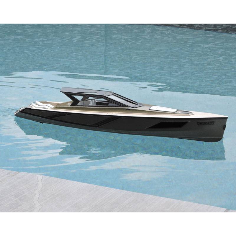 Galaxy 53ft - Bateau sportif et luxueux en bois à l'échelle 1/25 - Mantua Models 800705