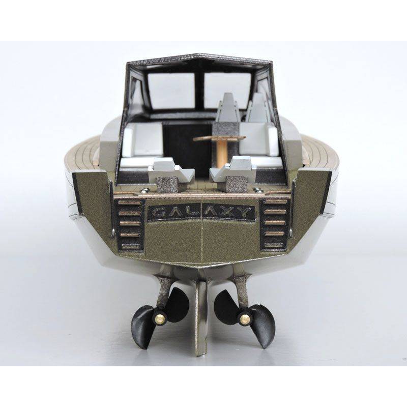 Galaxy 53ft - Sports and luxury wooden boat on a scale of 1/25 - Mantua Models 800705