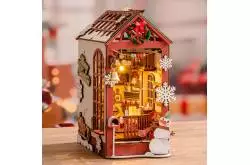Book Nook Christmas interior scene
Robotime TGC07