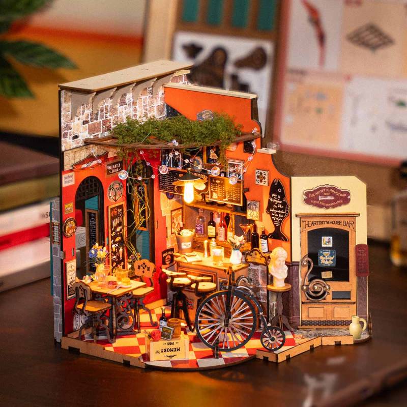 Miniature House Cheers Bar & Dining
Robotime DG173