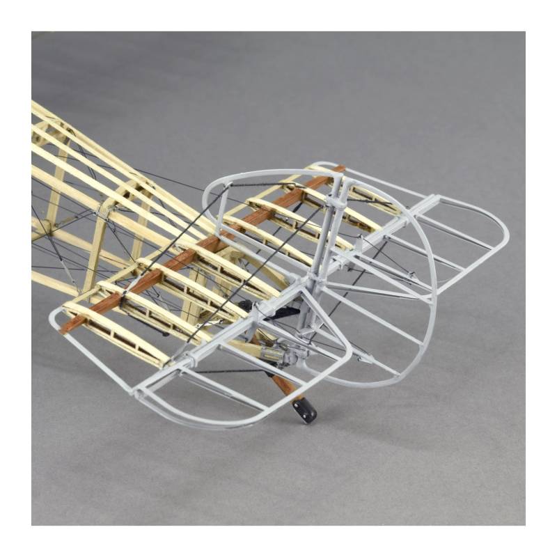 SOPWITH CAMEL F1 1918 1/16
Artesania Latina 20351