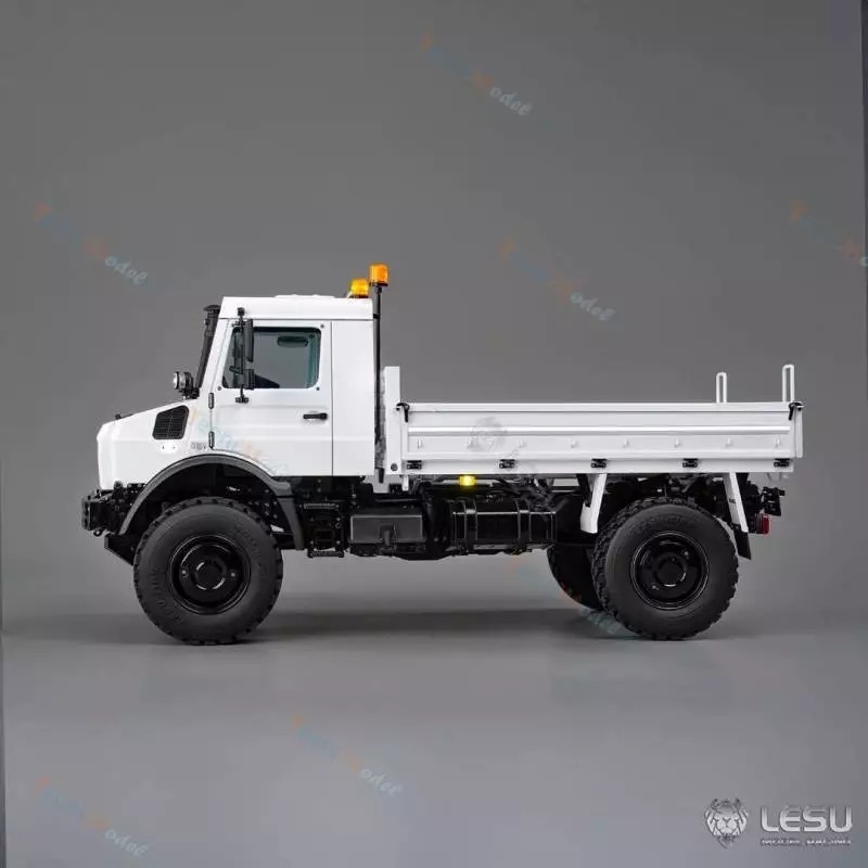 Camion RC tout-terrain U4023 4x4 1/14 Lesu en kit (peint en blanc) - LESU MT-44023-KIT-S