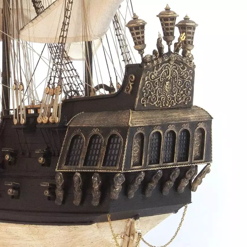 Maquette bois du voilier pirate "Black Swan" OCCRE 12012