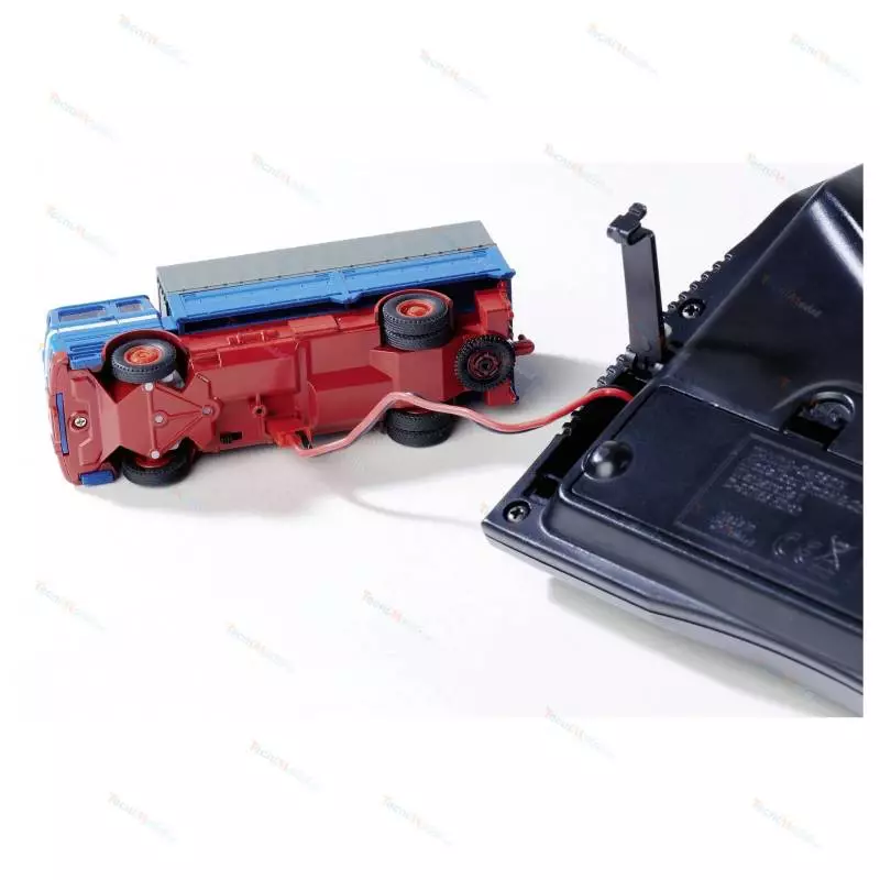 Camion Radiocommandé Carson 1:87 MB 1620 bâché avec remorque
Carson 500504157