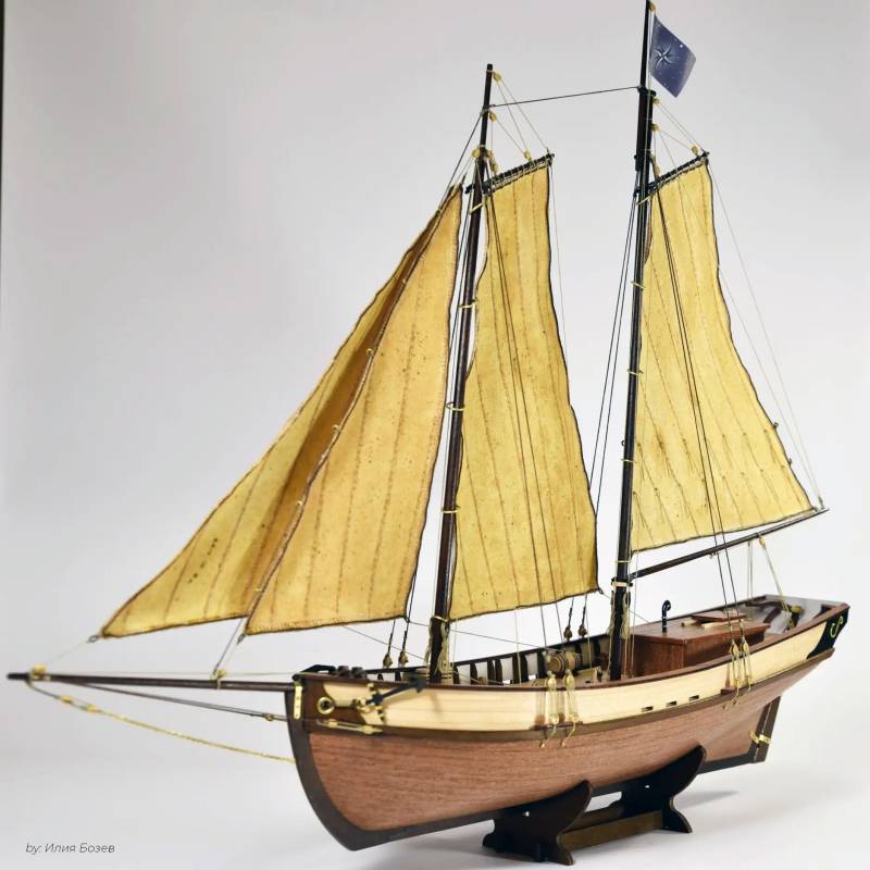 Wooden model of the sailboat Polaris by OCCRE + Starter Pack - Occre 12007S