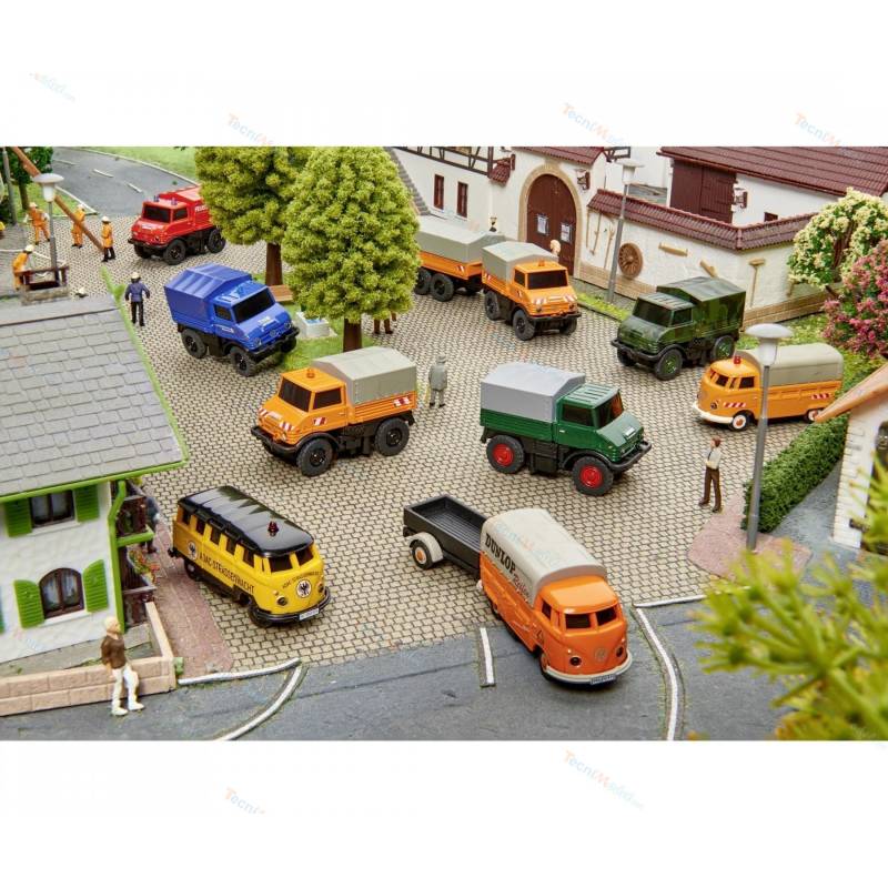 RC truck Carson 1:87 Unimog U406 road service