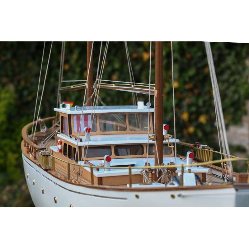 Yacht BRUMA 1/43 - Mantua Models 736