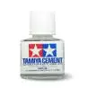 Colle liquide pour maquettisme
Tamiya 87003