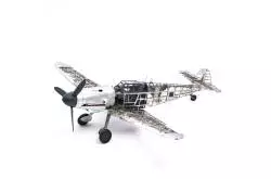 Maquette Messerschmitt Bf 109G 1/16 en bois et métal de Artesania Latina