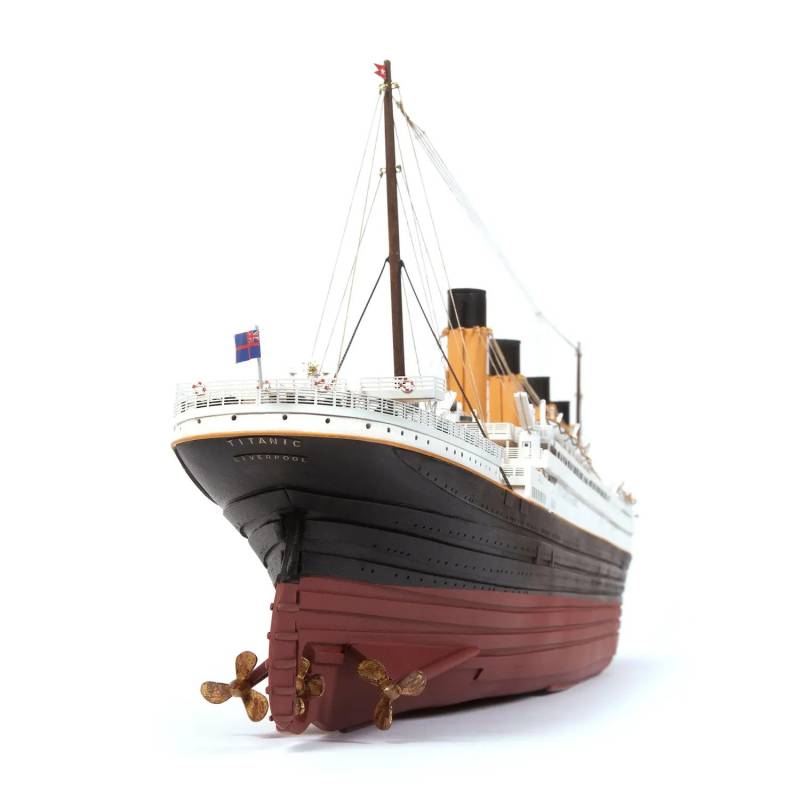 Model of the RMS Titanic - OcCre 14009 - Scale 1/300