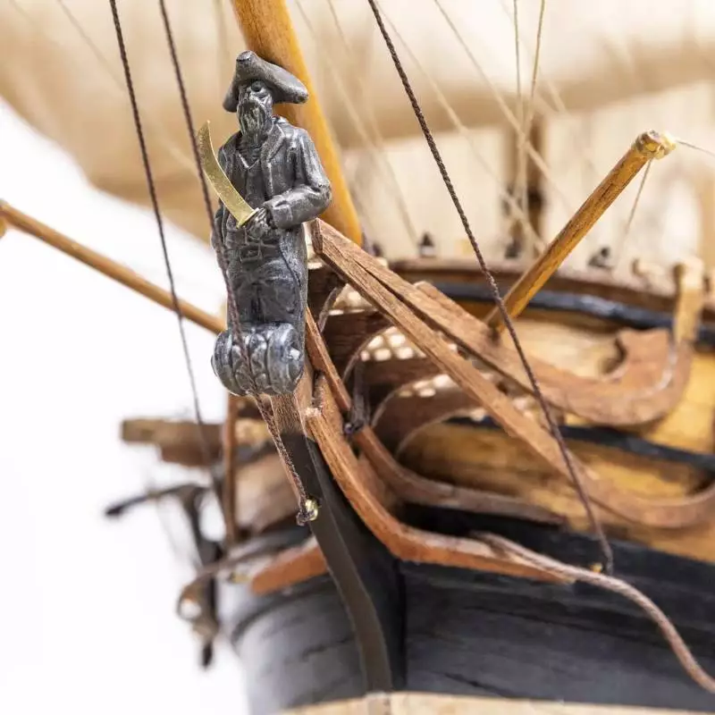 Bateau Pirate Royal Fortune 1/65 de OCCRE - Maquette bois à construire - OCCRE 12015