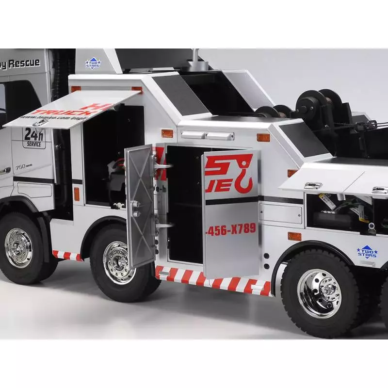Camion Tamiya 47528 Volvo FH16 750 Dépanneuse 8x4 peinte en Aluminium Brillant TS-17