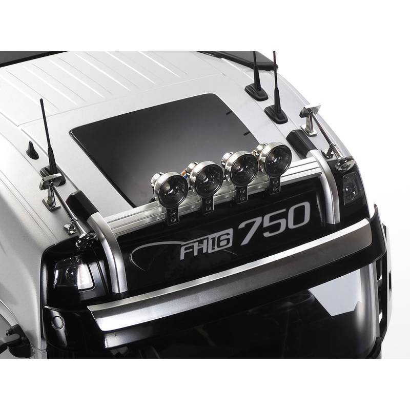 Camion Tamiya 47528 Volvo FH16 750 Dépanneuse 8x4 peinte en Aluminium Brillant TS-17