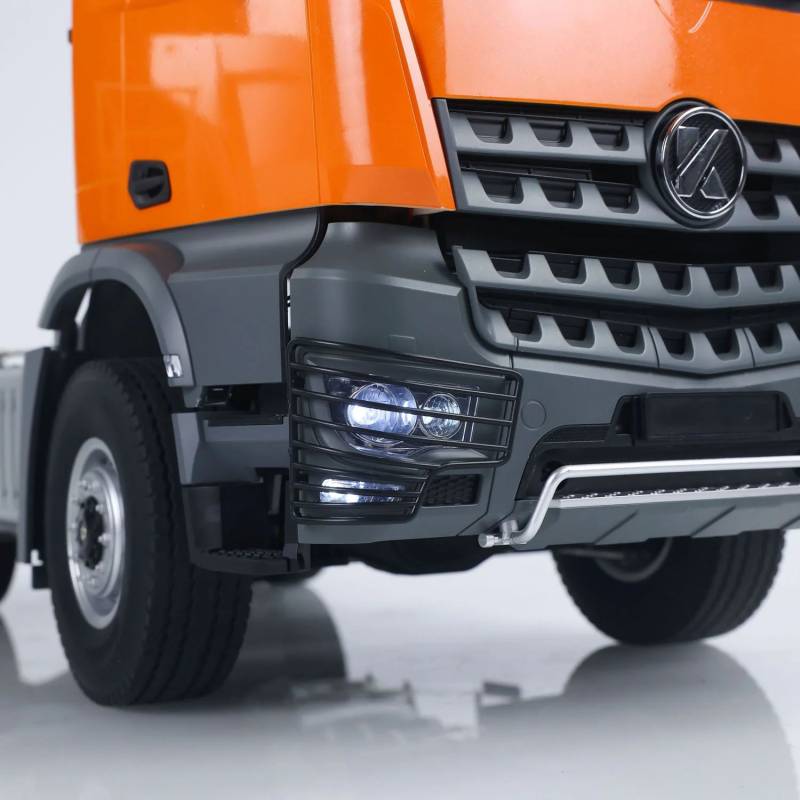 Arocs 4x4 tractor unit with electric tipper semi-trailer RTR 1/14 - Kabolite K5801 Silver