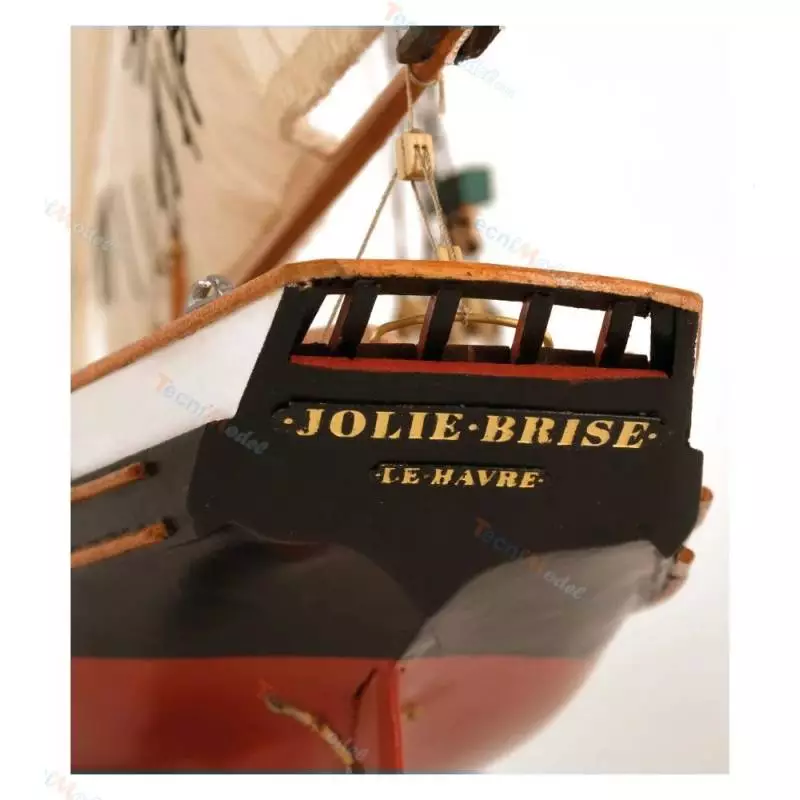 Cotre Pilote Jolie Brise - Maquette de bateau en bois - Artesania Latina 22185