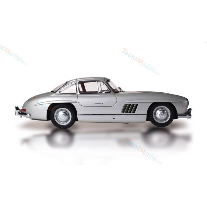 Mercedes-Benz 300 SL Model Car, Gray - 1/8 Scale Full Kit - IXO Collections