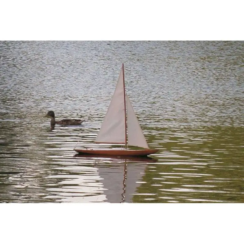 Voilier "Dragon" RC 1/12, kit en bois de Billing-Boats