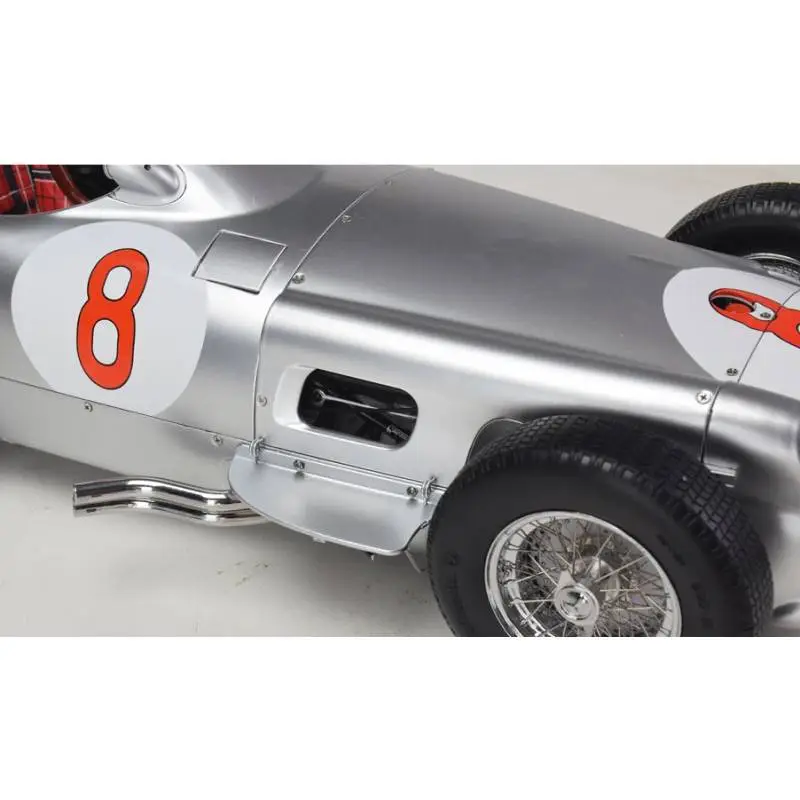 Maquette Mercedes-Benz W196R N°8 Fangio 1/8 - IXO Collections