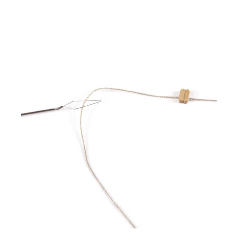 Lot de trois outils à enfiler les fils - de Artesania Latina 27641