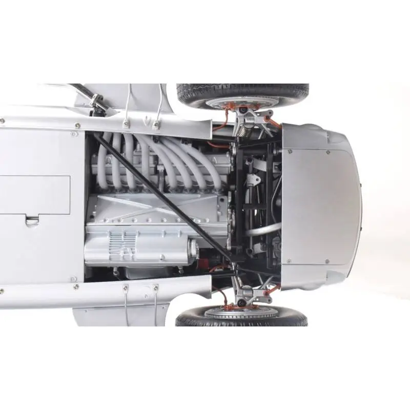 Maquette Mercedes-Benz W196 R N°12 Stirling Moss 1/8 - vue de dessous - Full Kit IXO Collections - TecniModel