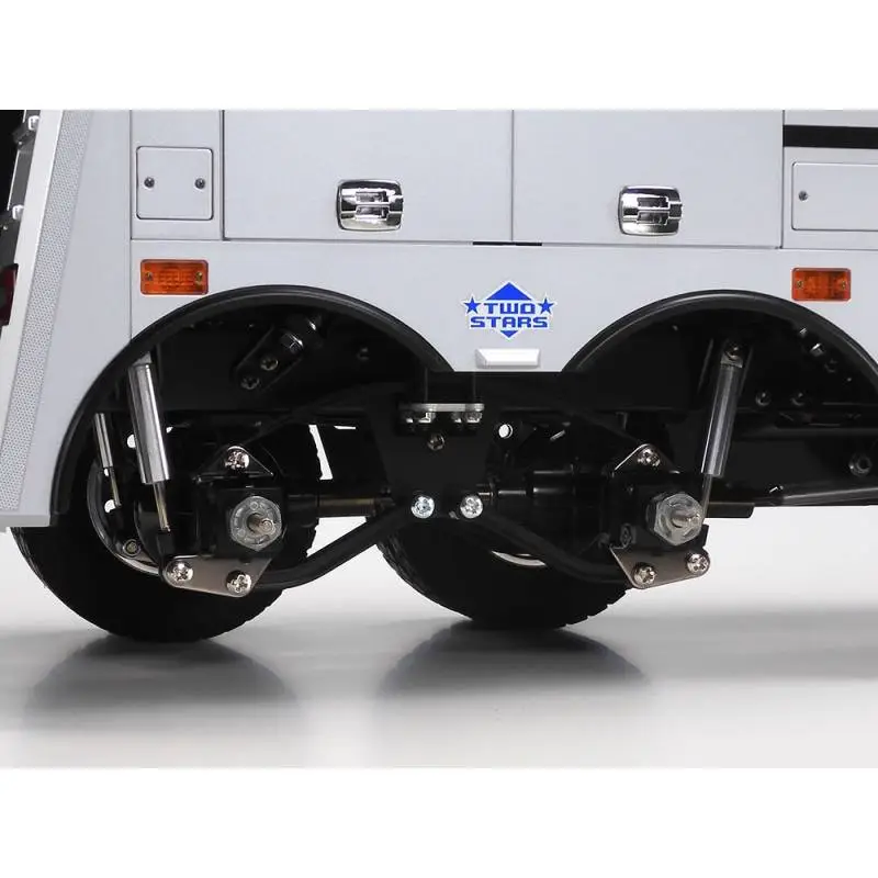 Pack complet Camion Tamiya 47528 Volvo FH16 750 Globetrotter Dépanneuse PL 8x4 peinte en Aluminium Brillant TS-17