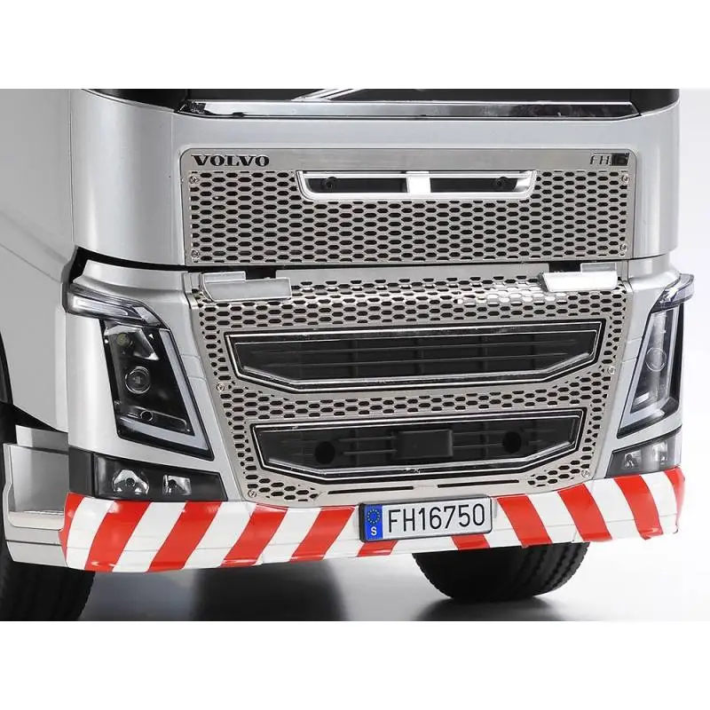 Pack complet Camion Tamiya 47528 Volvo FH16 750 Globetrotter Dépanneuse PL 8x4 peinte en Aluminium Brillant TS-17