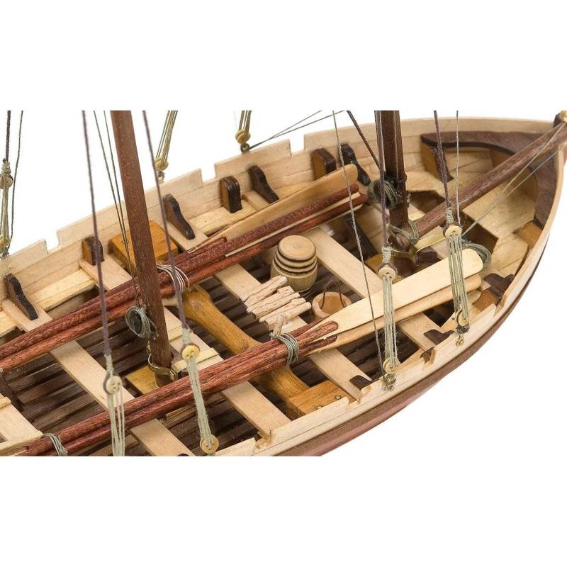 Maquette de la chaloupe du Bounty – 1/24 - Vue intérieur avant - OCCRE 52003 - TecniModel