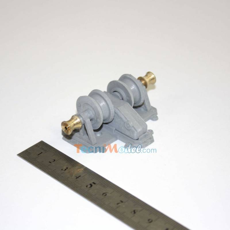 1 Treuil 67x45x25mm - AeroNaut 5823/04