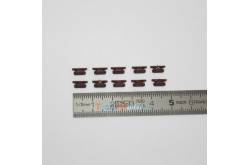 10 Taquets 8mm, en plastique marron Aero-Naut 540108