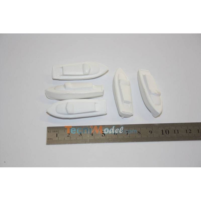 5 White plastic 52mm motorboats